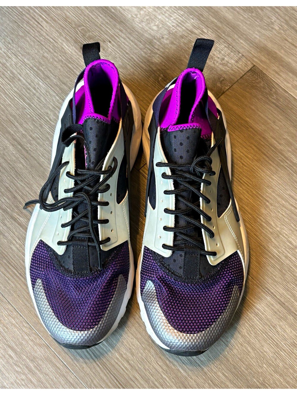 Nike Air Huarache Women's Low Top Lace-Up Sneakers Purple/White/Black - Size 8